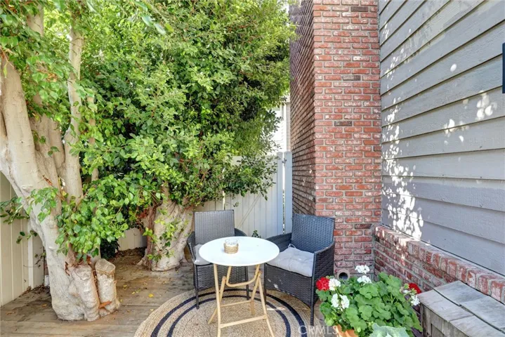 2134 Sabot, Costa Mesa, California 92627