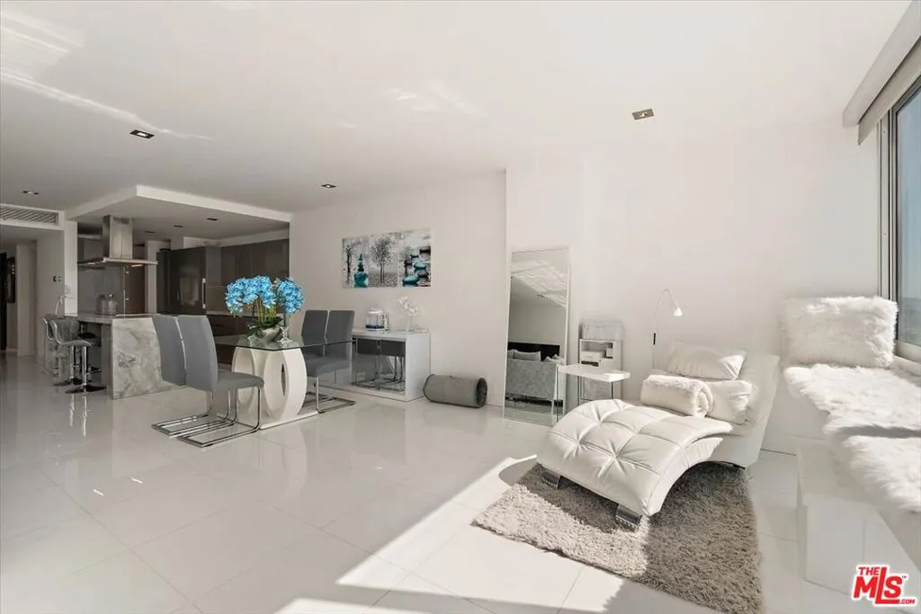 2222 Avenue Of The Stars 1203, Los Angeles, California 90067 home-pic-33