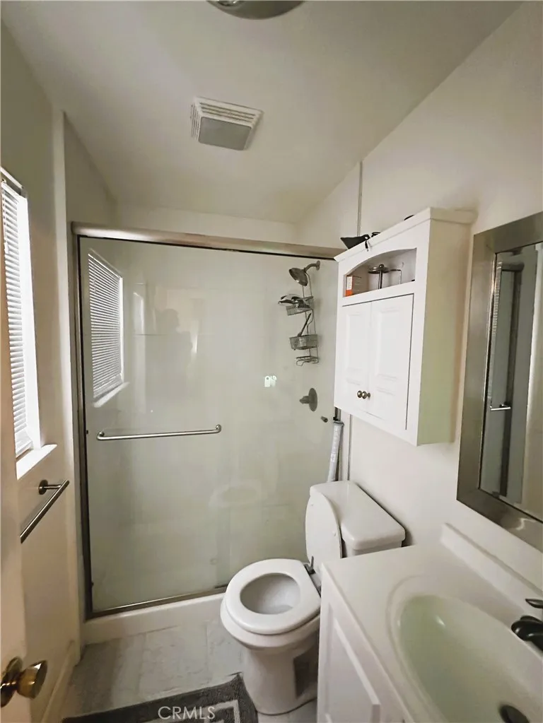 15699 La Verida, Victorville, California 92395 home-pic-8