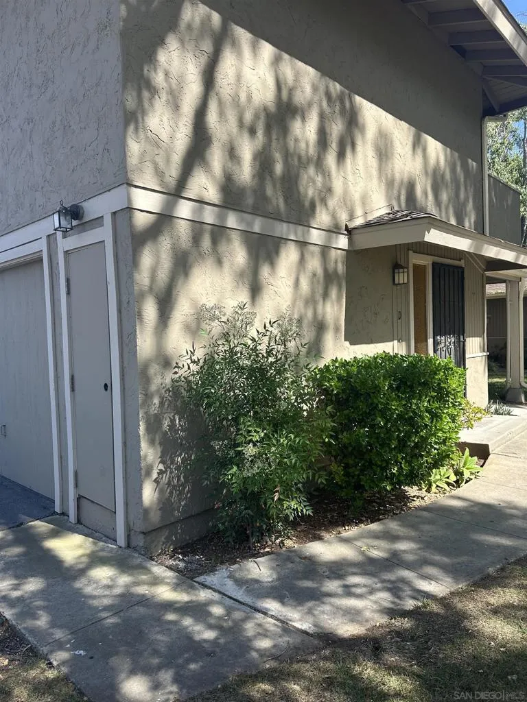 1524 Gustavo St D, El Cajon, California 92019 home-pic-23