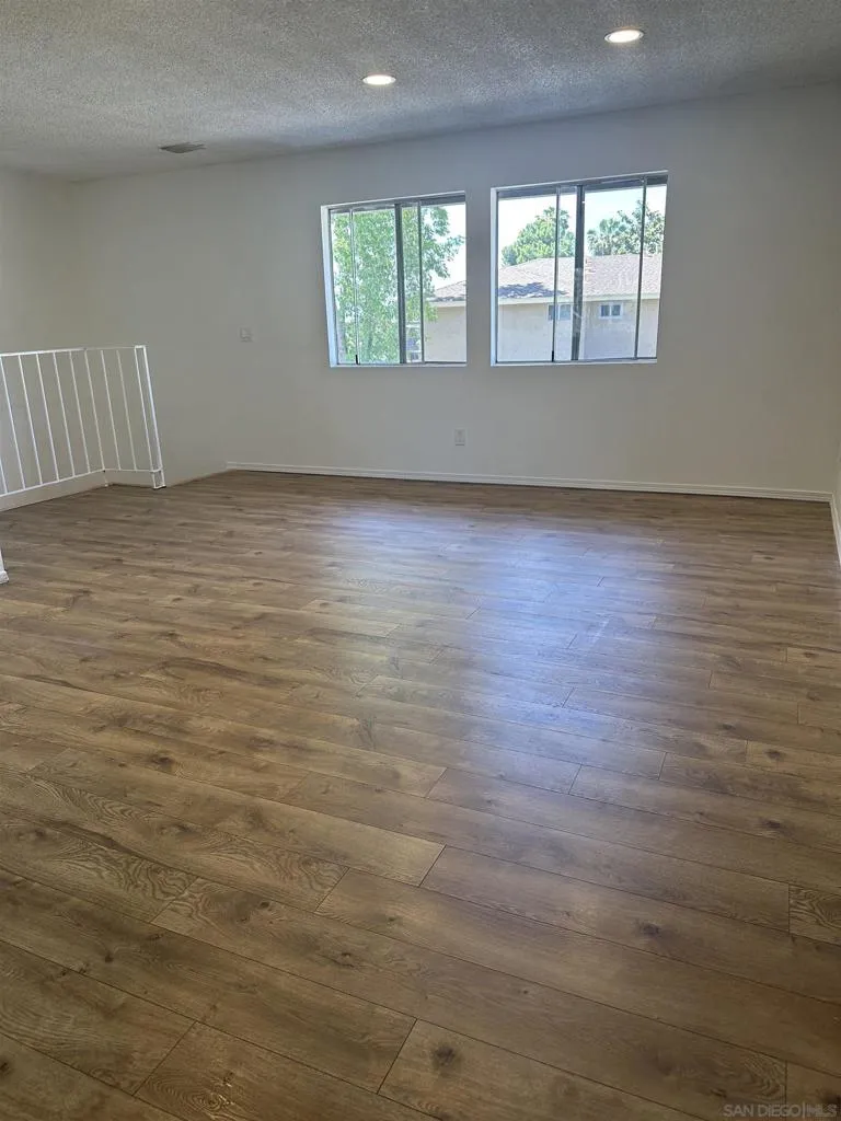 1524 Gustavo St D, El Cajon, California 92019 home-pic-25