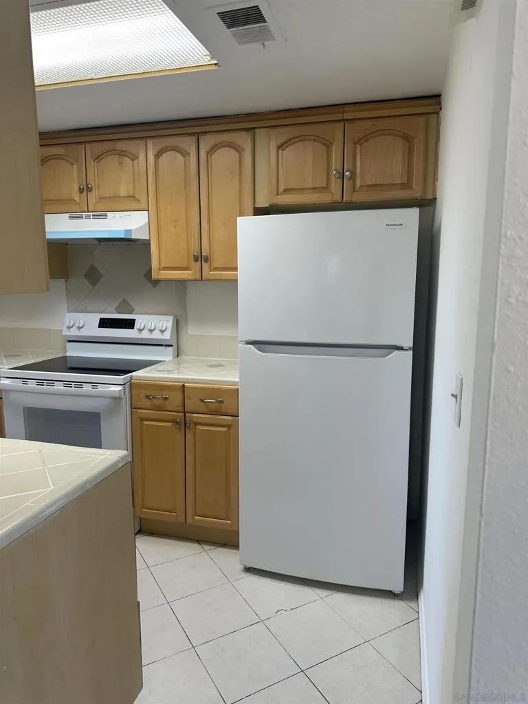 1524 Gustavo St D, El Cajon, California 92019 home-pic-32