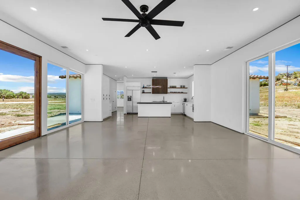 41265 Lakeshore Boulevard, Aguanga, California 92536 home-pic-36