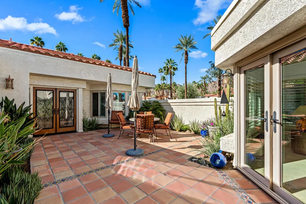 50031 Avenida Vista Bonita, La Quinta, California 92253 home-pic-33