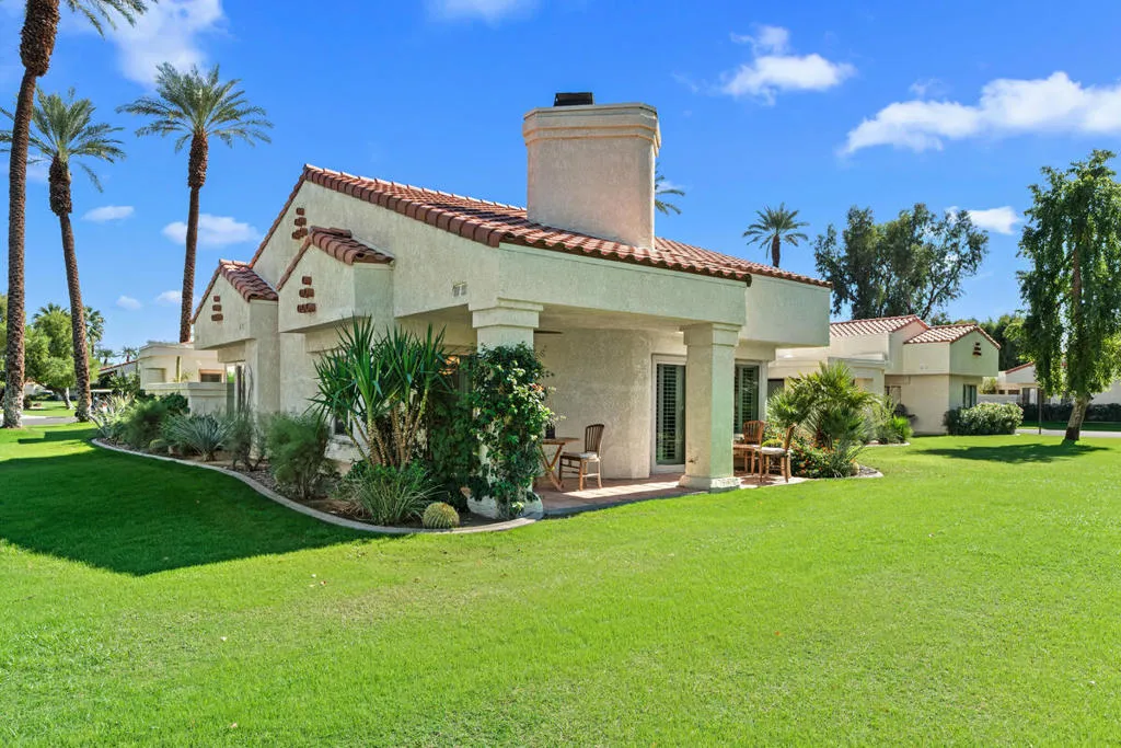 50031 Avenida Vista Bonita, La Quinta, California 92253 home-pic-37