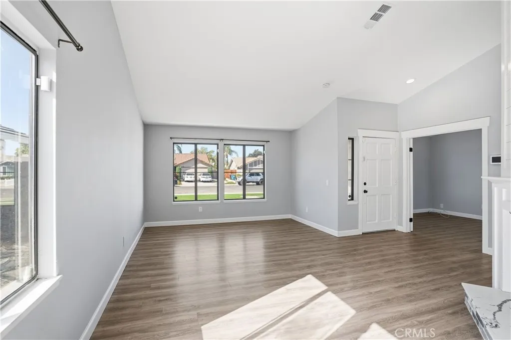 29826 Avenida De Cortez, Menifee, California 92586 home-pic-4