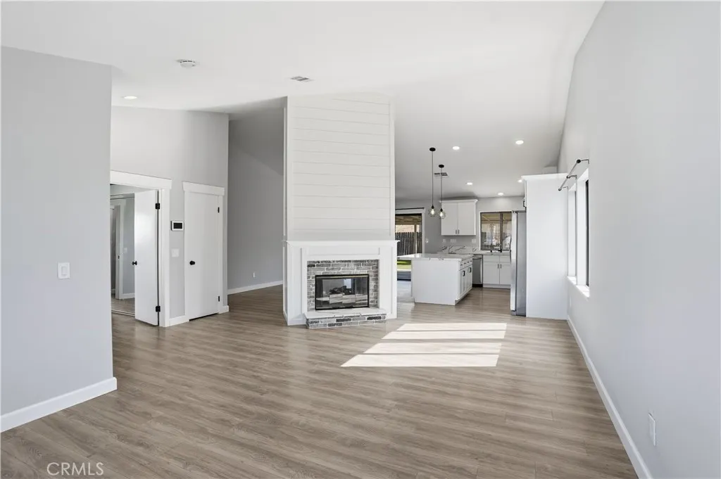 29826 Avenida De Cortez, Menifee, California 92586 home-pic-5