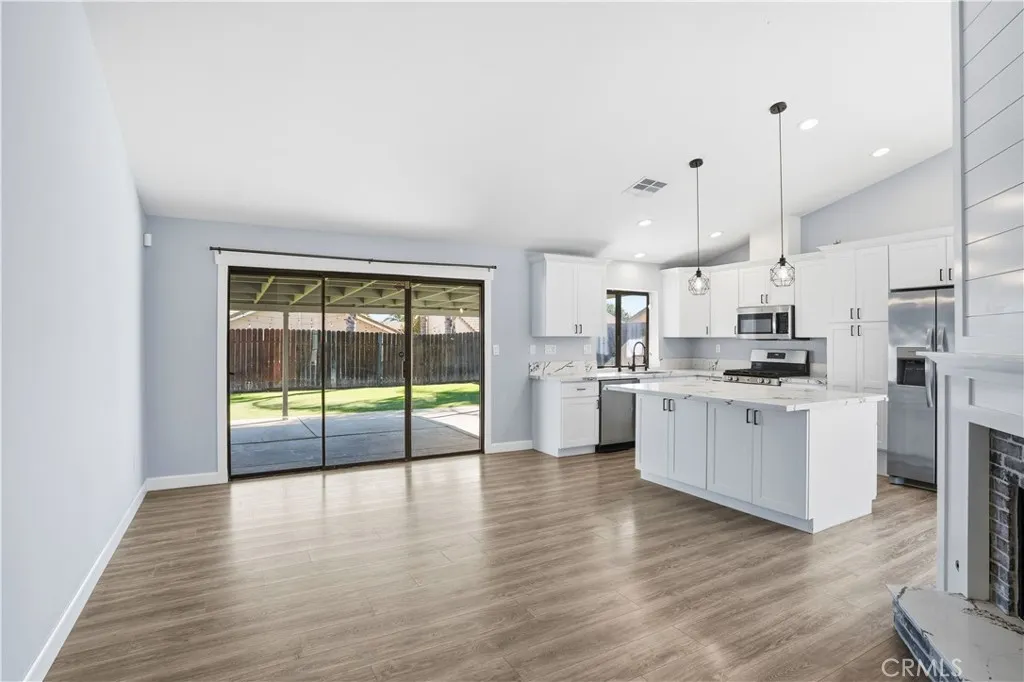 29826 Avenida De Cortez, Menifee, California 92586 home-pic-7