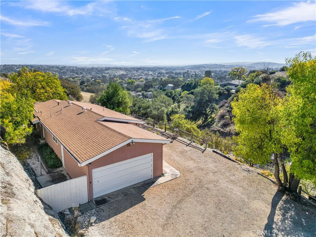 123 W 19th, Paso Robles, California 93446 home-pic-1