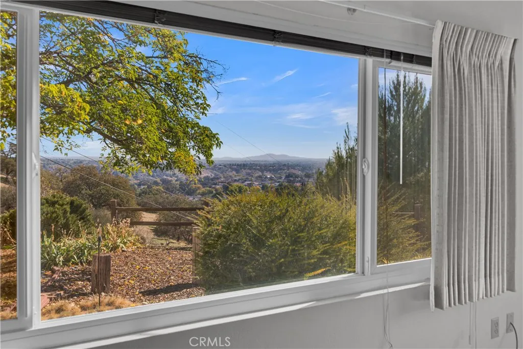 123 W 19th, Paso Robles, California 93446 home-pic-6