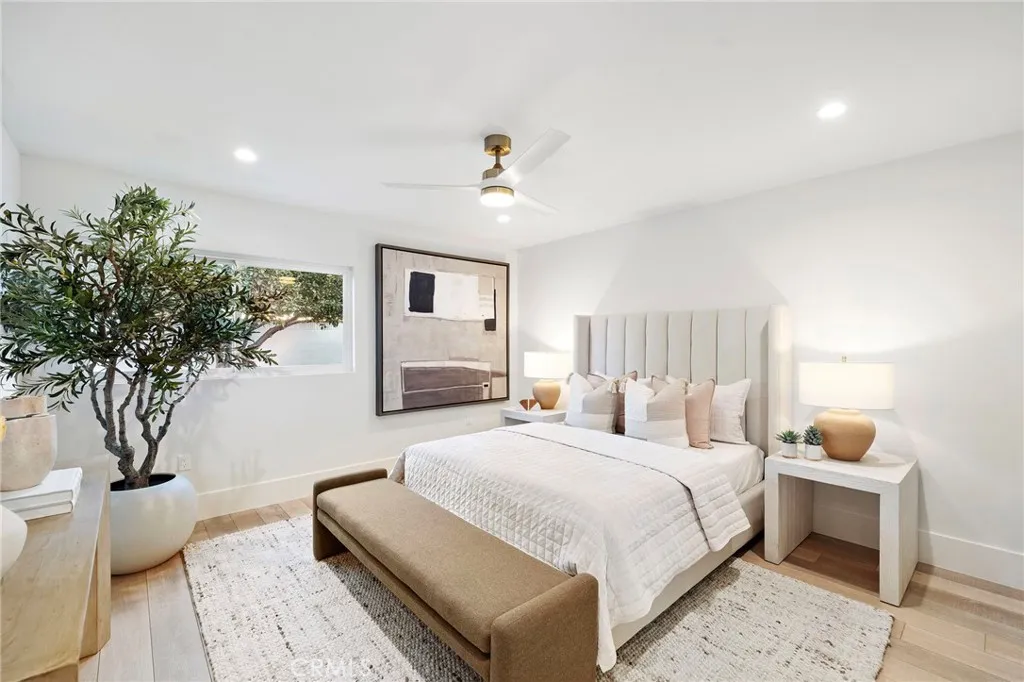 17442 Coronado Lane, Huntington Beach, California 92647 home-pic-20