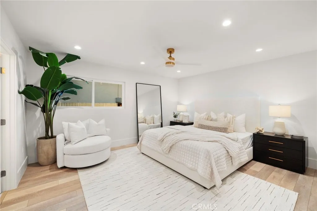 17442 Coronado Lane, Huntington Beach, California 92647 home-pic-12