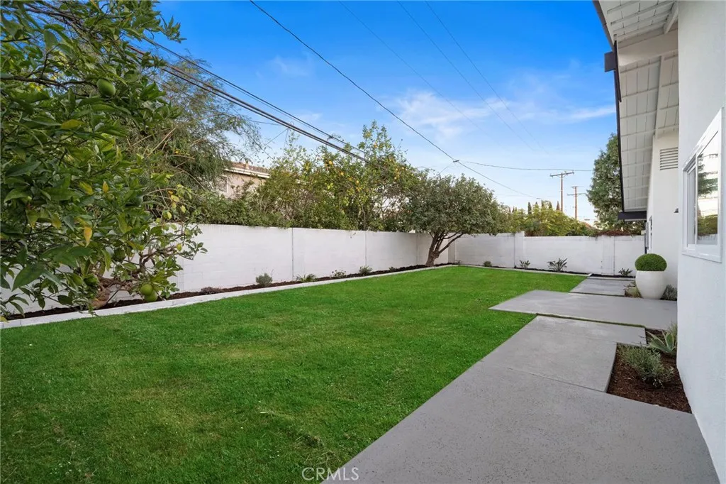 17442 Coronado Lane, Huntington Beach, California 92647 home-pic-28
