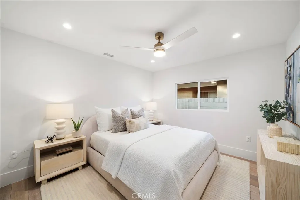 17442 Coronado Lane, Huntington Beach, California 92647 home-pic-21