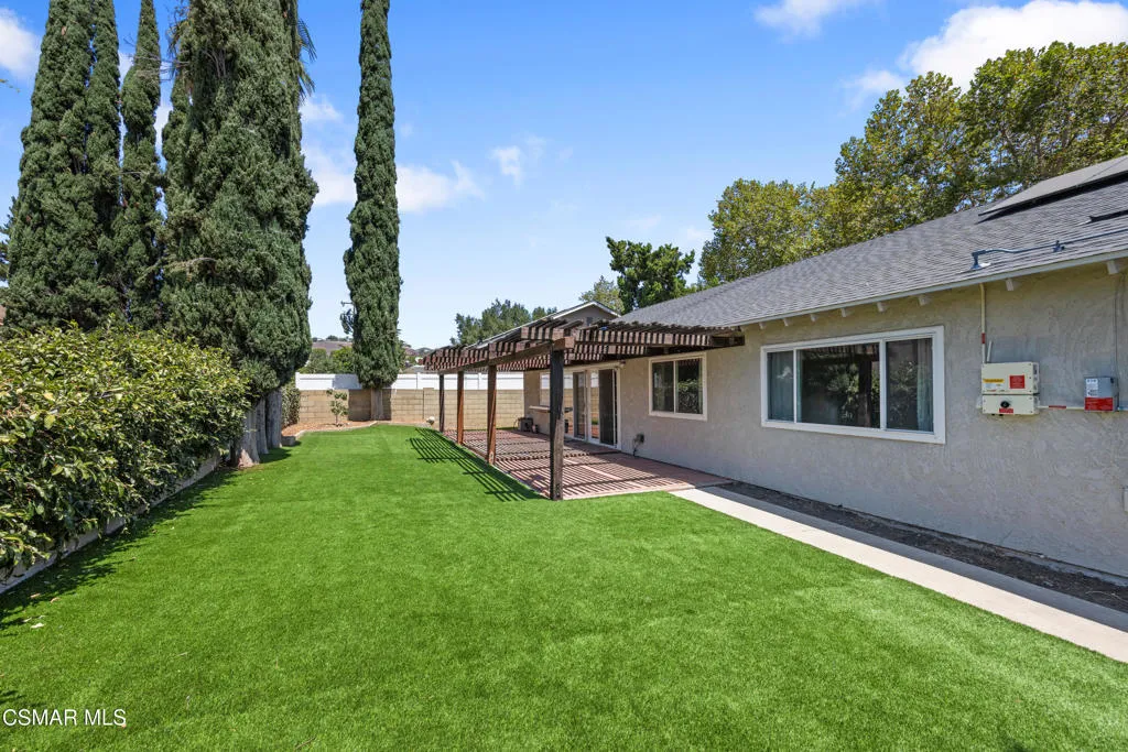 2367 Saint Clair Avenue, Simi Valley, California 93063 home-pic-22