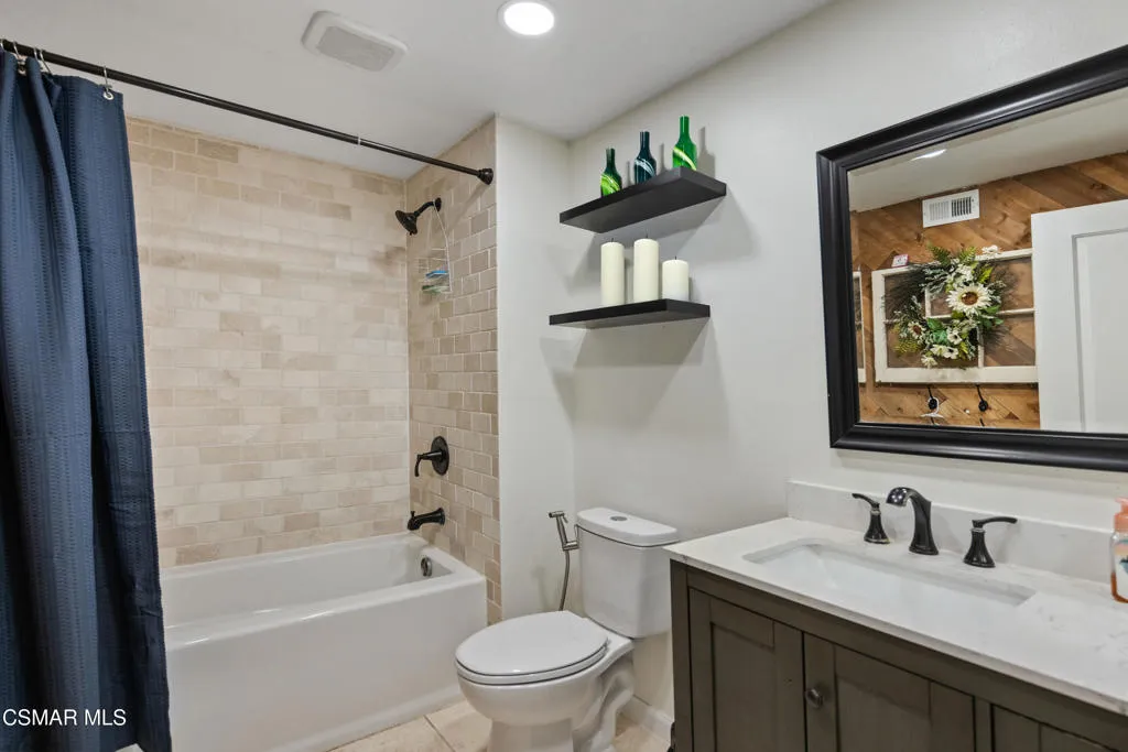 2367 Saint Clair Avenue, Simi Valley, California 93063 home-pic-17