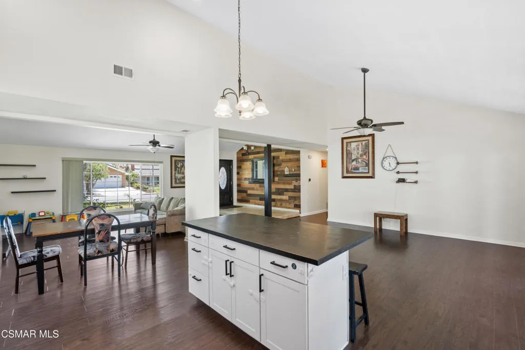 2367 Saint Clair Avenue, Simi Valley, California 93063 home-pic-12