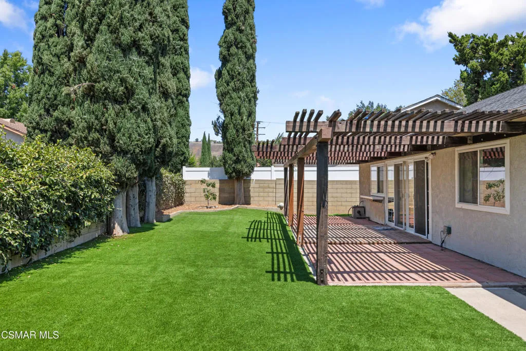2367 Saint Clair Avenue, Simi Valley, California 93063 home-pic-23