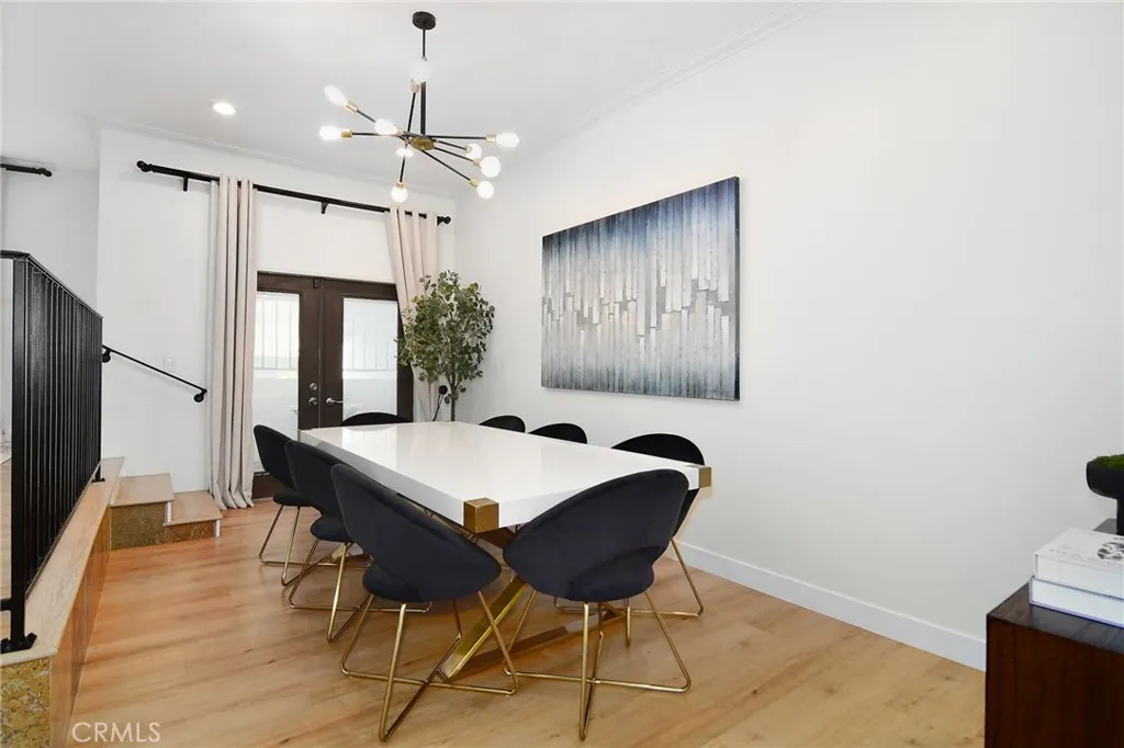 959 N Doheny 205, West Hollywood, California 90069 home-pic-5