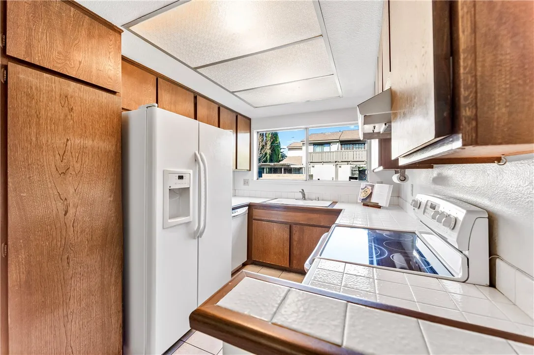 5132 W 1st Street B, Santa Ana, California 92704 home-pic-8