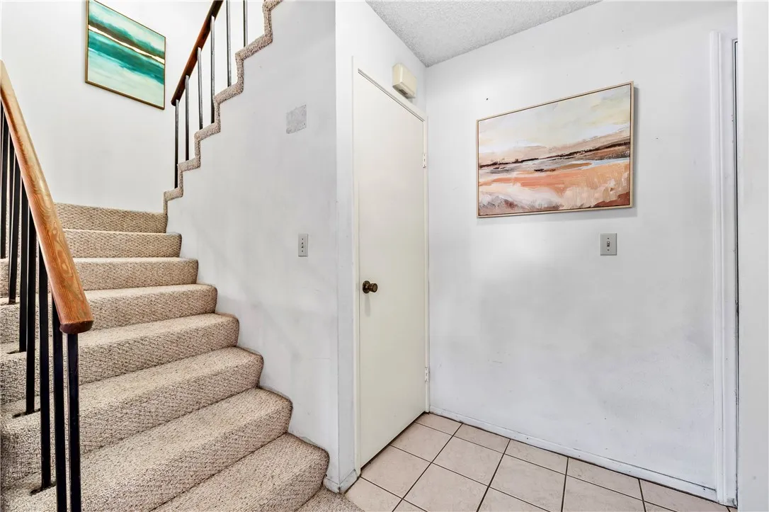 5132 W 1st Street B, Santa Ana, California 92704 home-pic-14