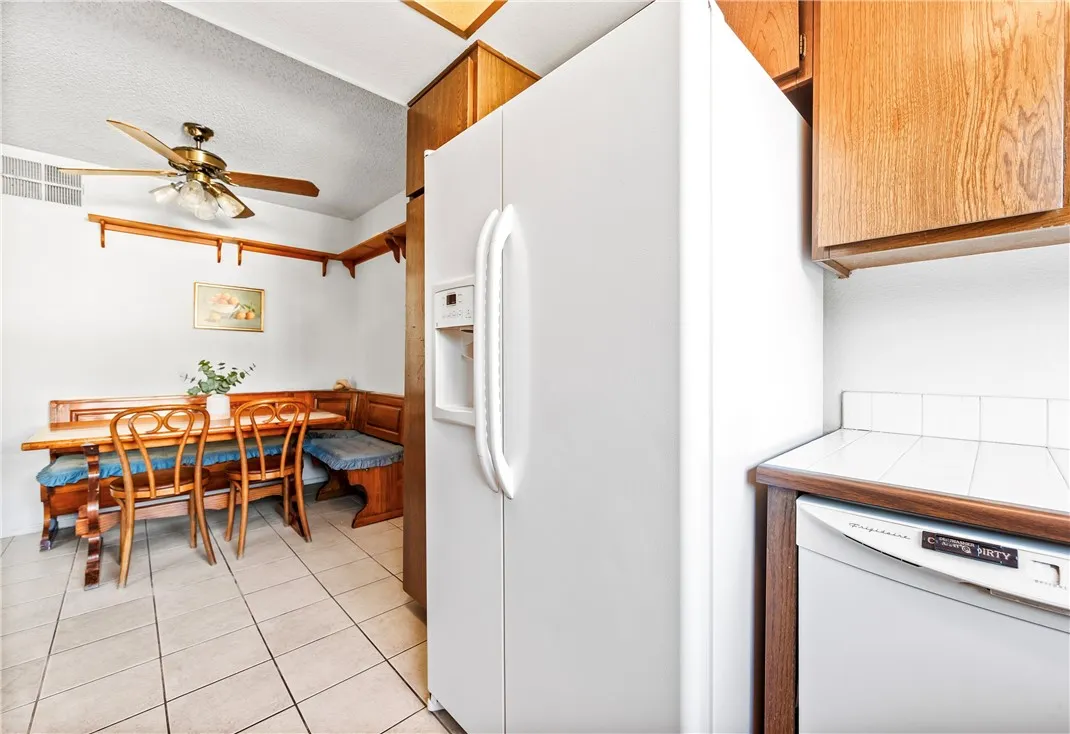 5132 W 1st Street B, Santa Ana, California 92704 home-pic-10
