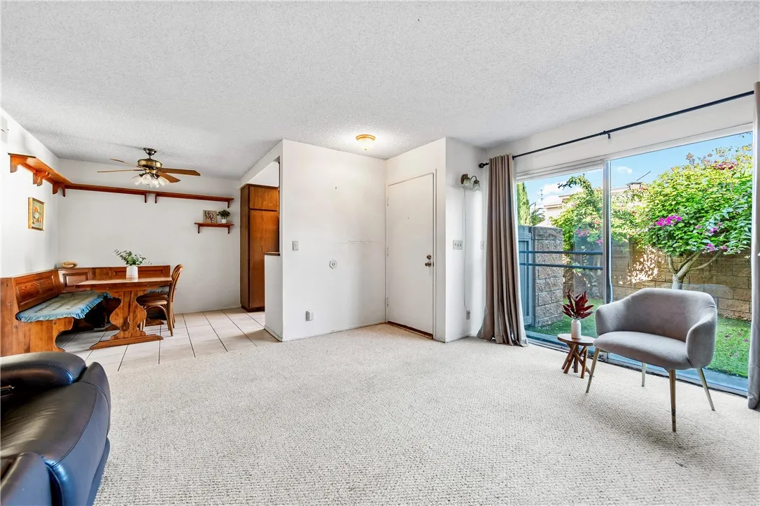 5132 W 1st Street B, Santa Ana, California 92704 home-pic-3