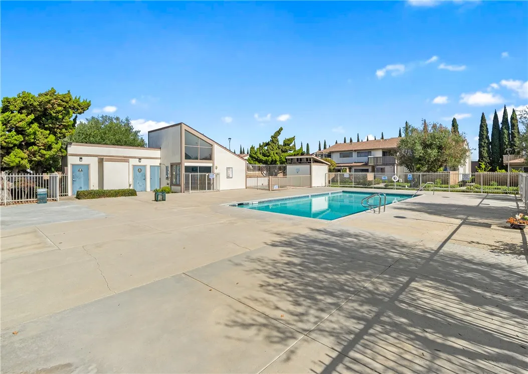 5132 W 1st Street B, Santa Ana, California 92704 home-pic-32