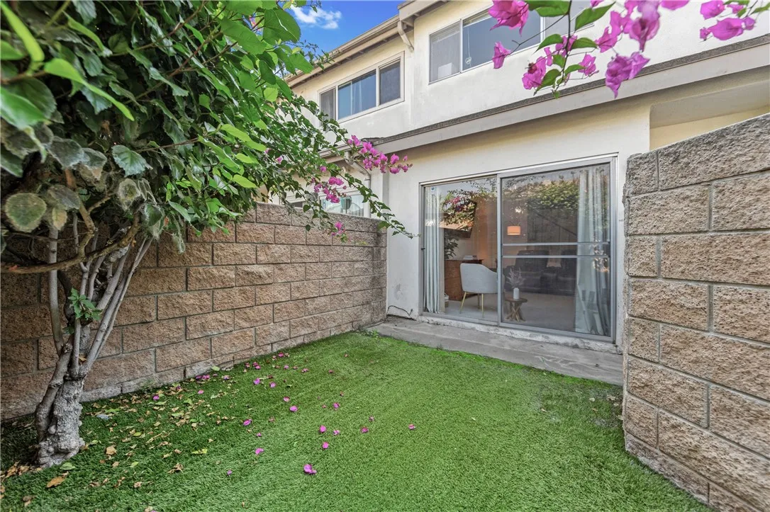 5132 W 1st Street B, Santa Ana, California 92704 home-pic-4
