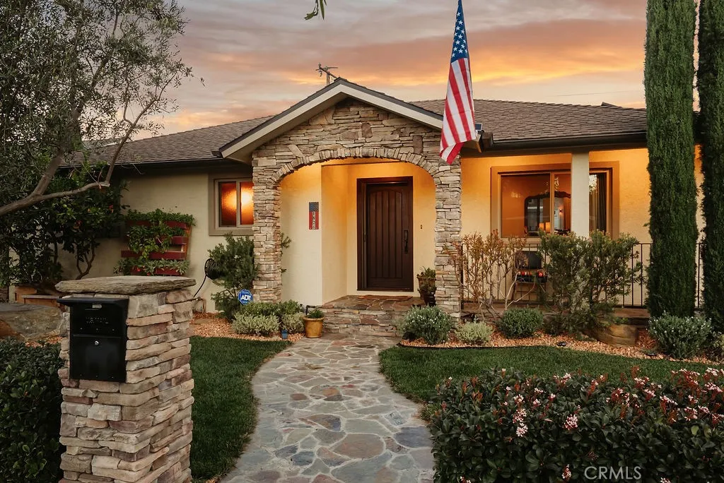 1826 Mcnab, Long Beach, California 90815 home-pic-1