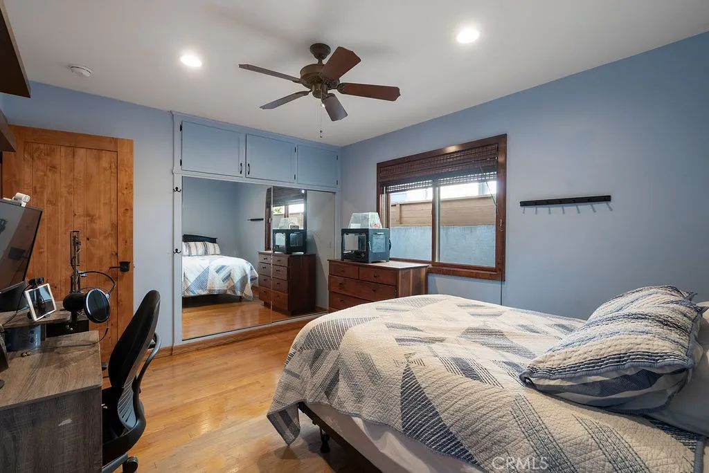 1826 Mcnab, Long Beach, California 90815 home-pic-12