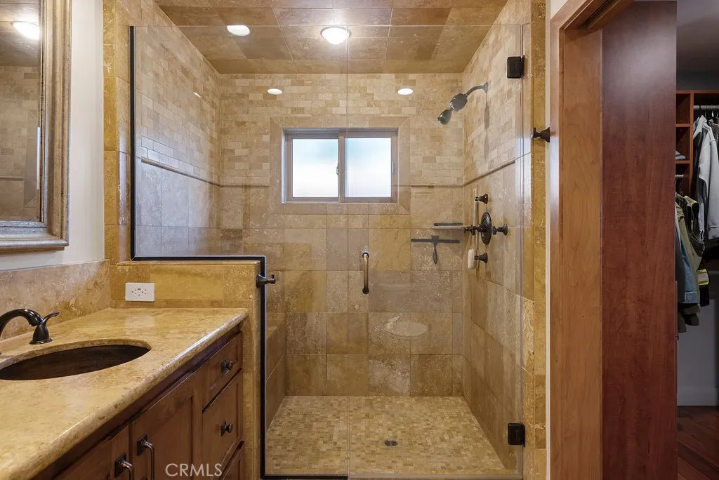 1826 Mcnab, Long Beach, California 90815 home-pic-11