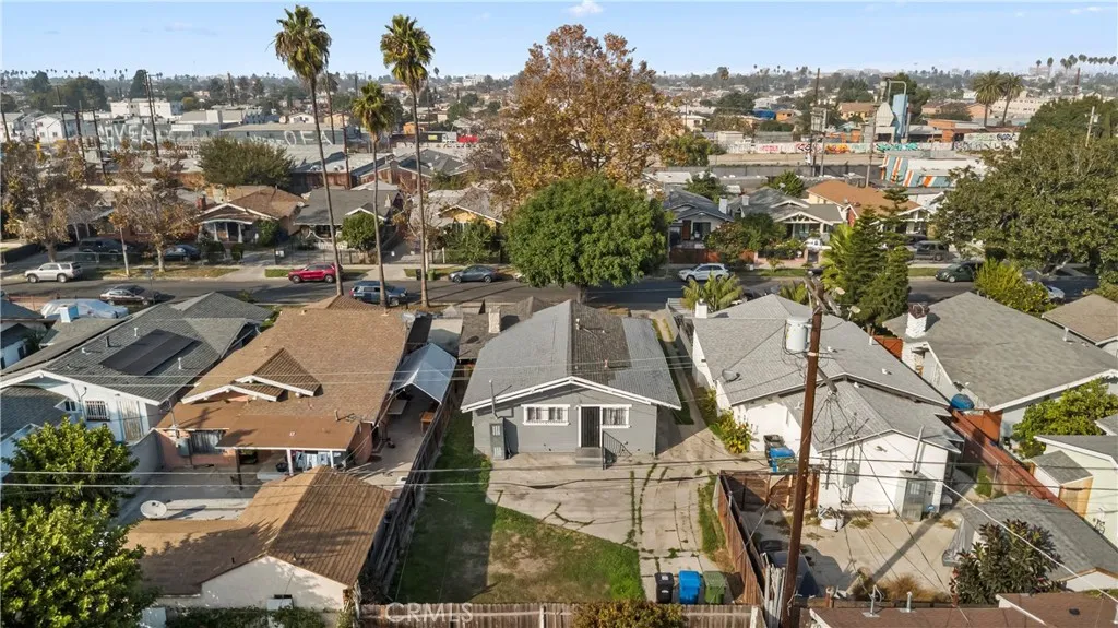 1320 W 58th Place, Los Angeles, California 90044 home-pic-27