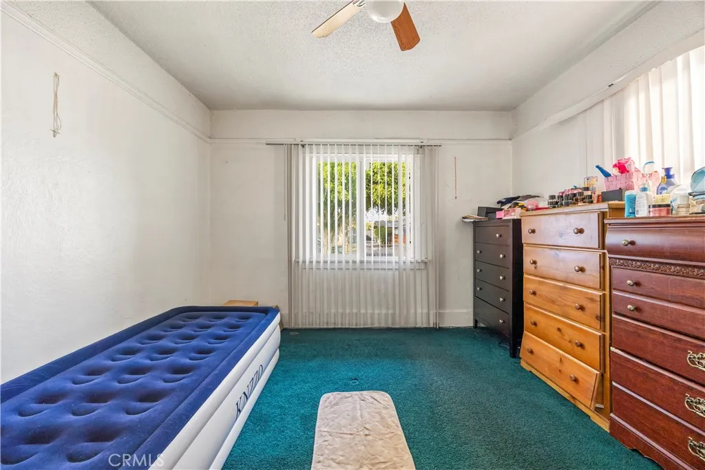 1320 W 58th Place, Los Angeles, California 90044 home-pic-13