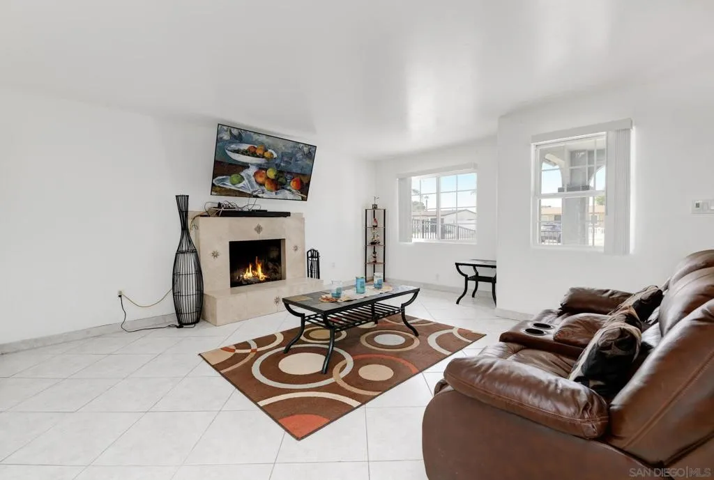 1261 Helix, Chula Vista, California 91911 home-pic-5