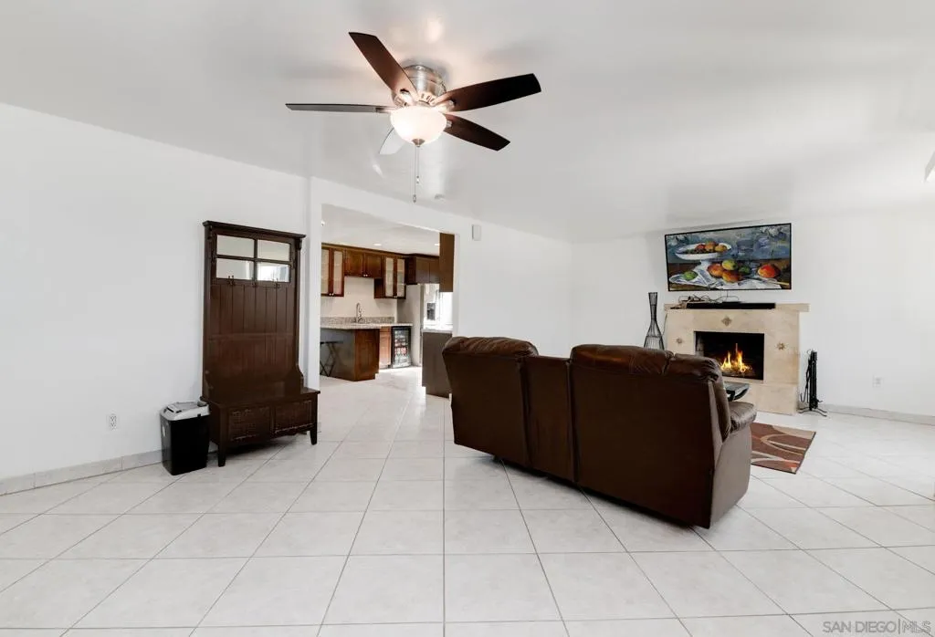 1261 Helix, Chula Vista, California 91911 home-pic-1