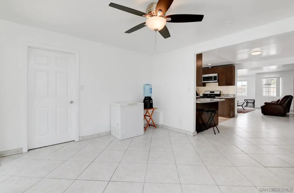 1261 Helix, Chula Vista, California 91911 home-pic-11