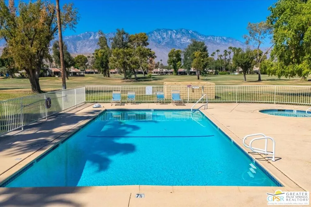7651 Calle Mazamitla, Palm Springs, California 92264 home-pic-49