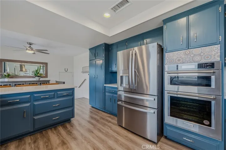 Kitchen Refrigerator and Oven