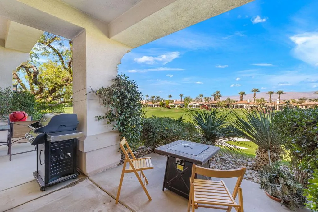 472 Desert Holly Drive, Palm Desert, California 92211 home-pic-46