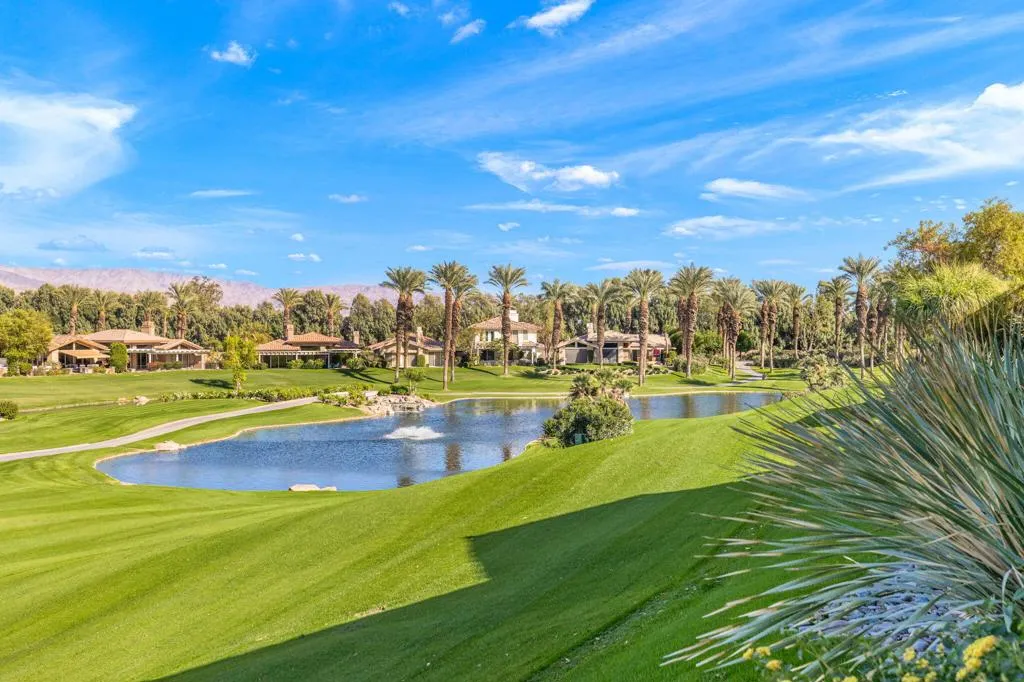 472 Desert Holly Drive, Palm Desert, California 92211 home-pic-50