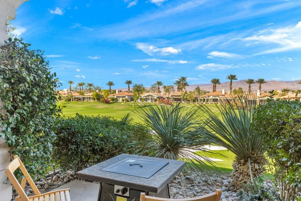 472 Desert Holly Drive, Palm Desert, California 92211 home-pic-47