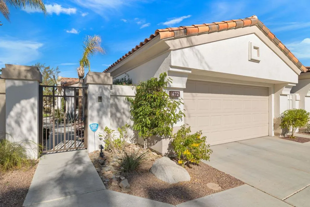 472 Desert Holly Drive, Palm Desert, California 92211 home-pic-36
