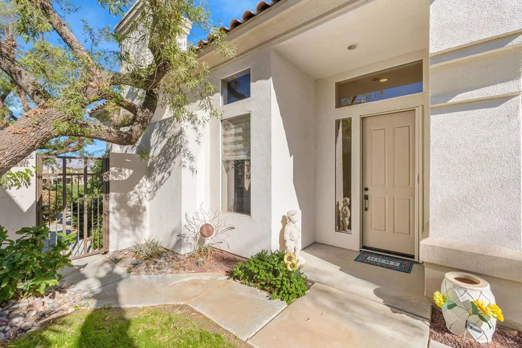 472 Desert Holly Drive, Palm Desert, California 92211 home-pic-37