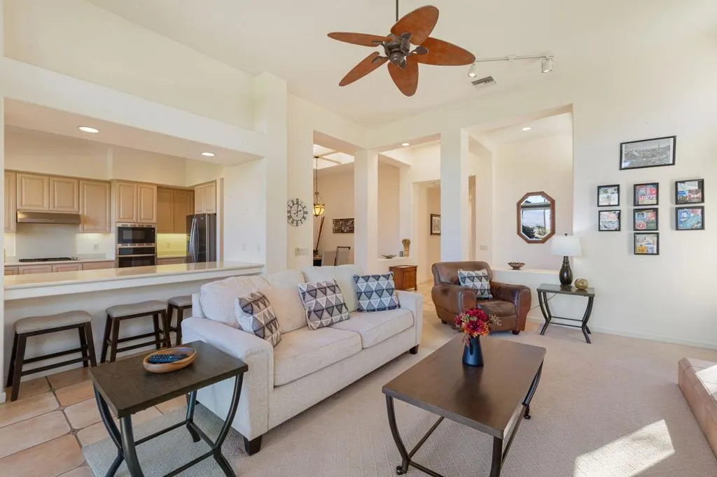 472 Desert Holly Drive, Palm Desert, California 92211 home-pic-11