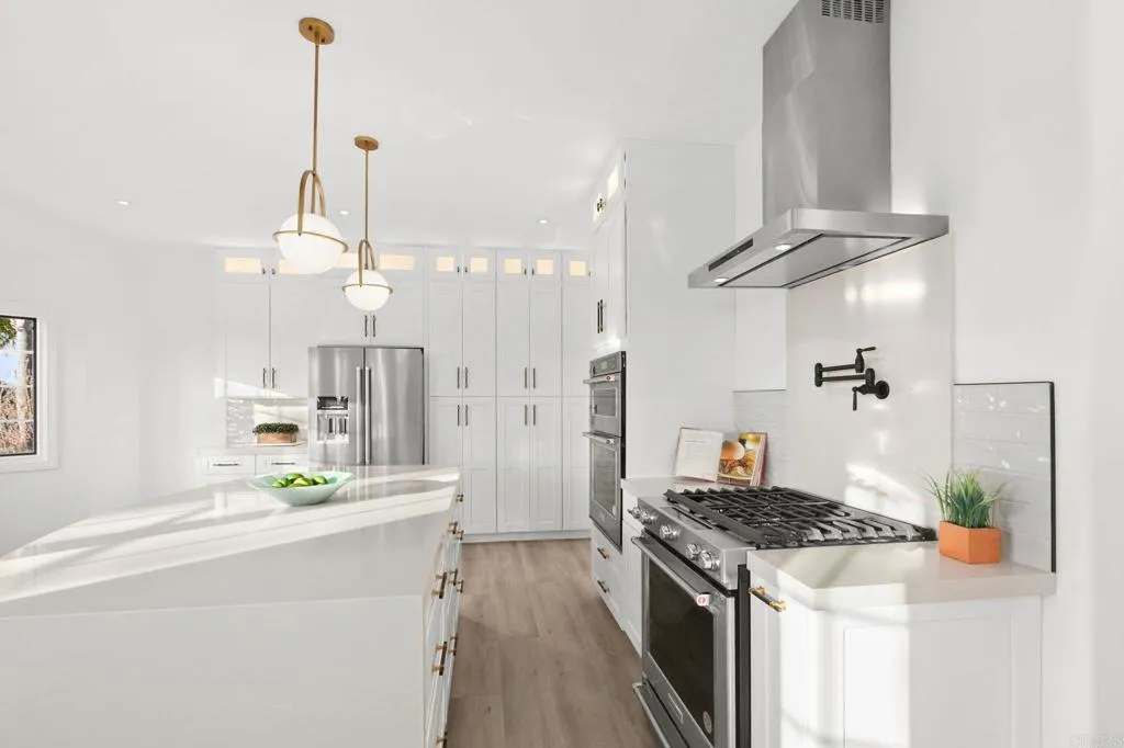 1248 Via Christina, Vista, California 92084 home-pic-19