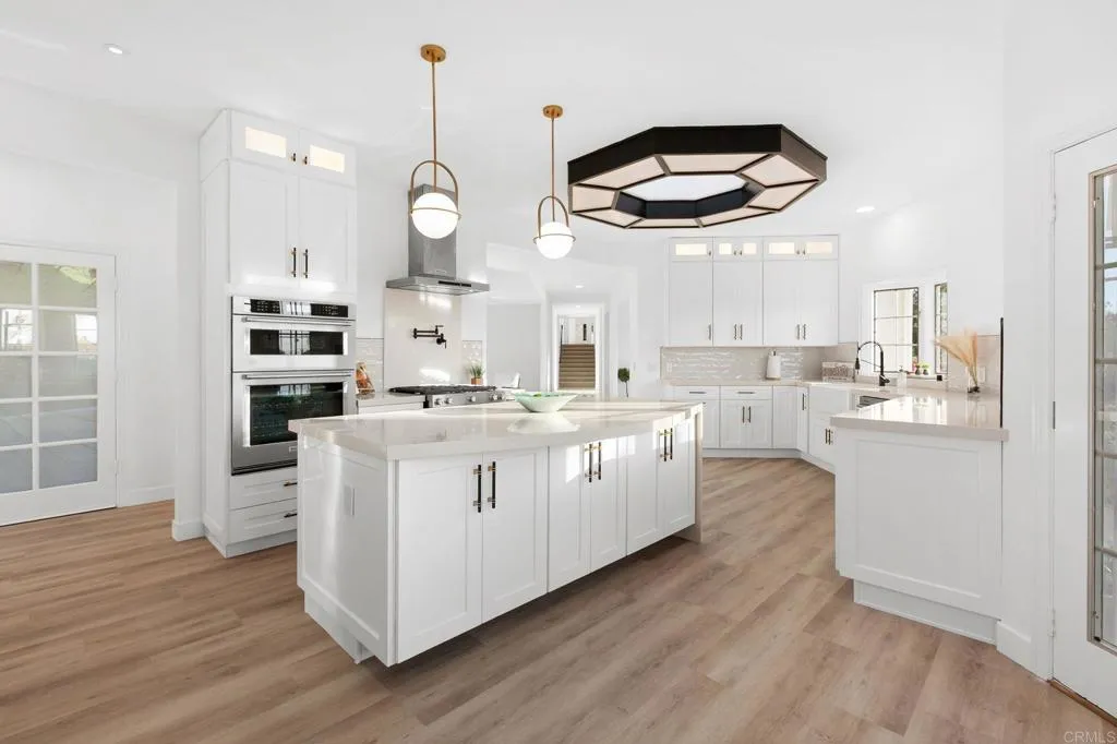 1248 Via Christina, Vista, California 92084 home-pic-17