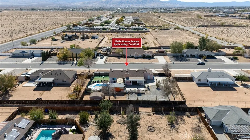 22444 Hurons, Apple Valley, California 92307 home-pic-36