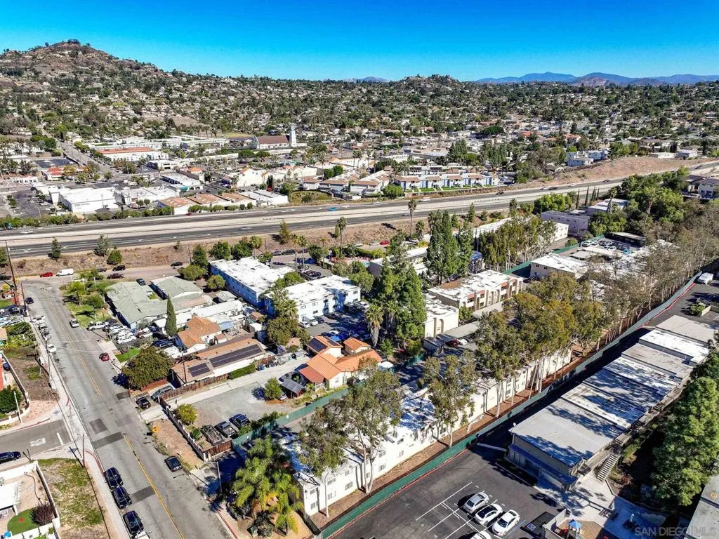 , Spring Valley, California 91977 home-pic-24