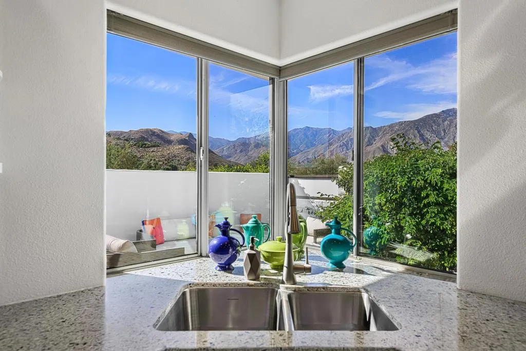 3692 Escoba Drive, Palm Springs, California 92264 home-pic-20